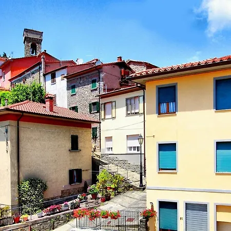 Hotel Amelia Momigno
